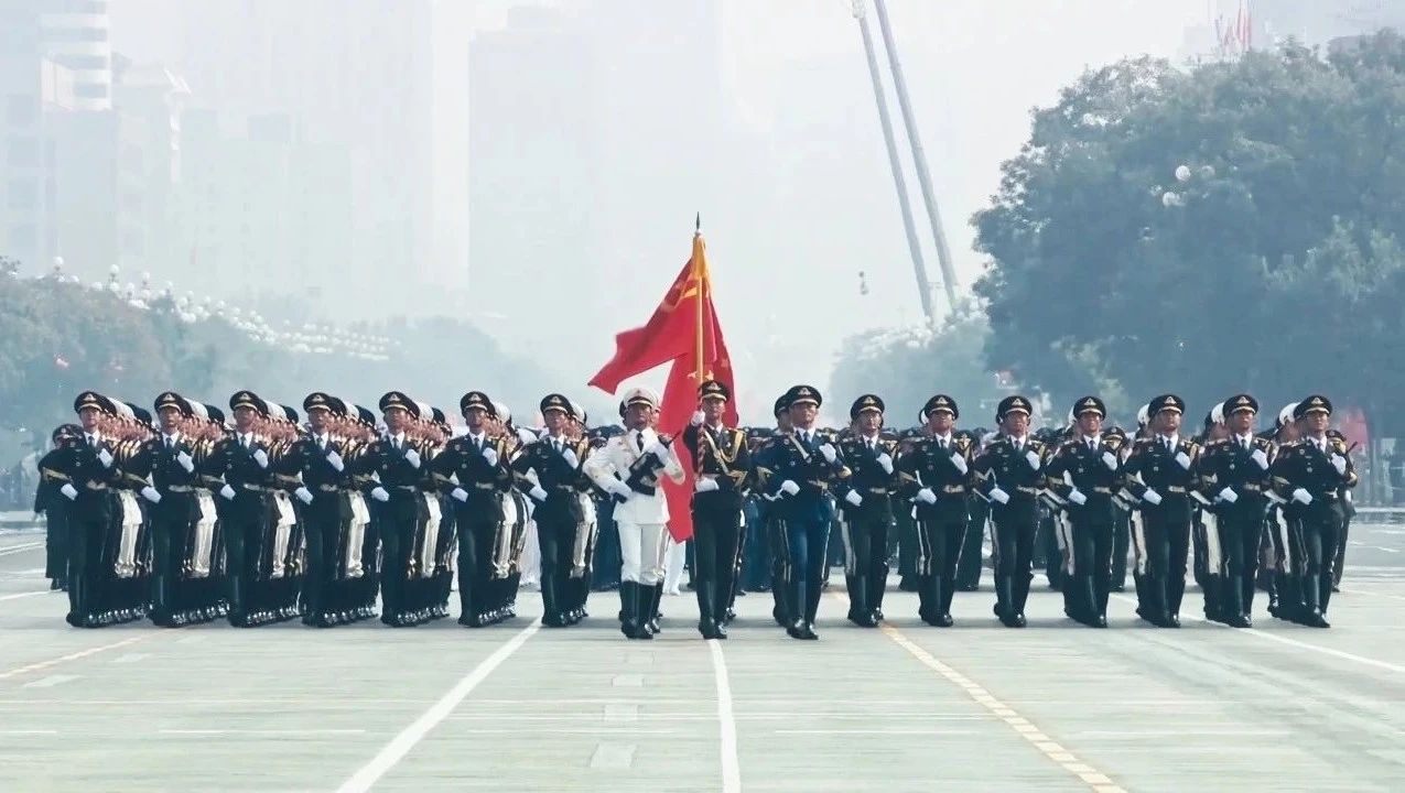 献给“八一”建军节