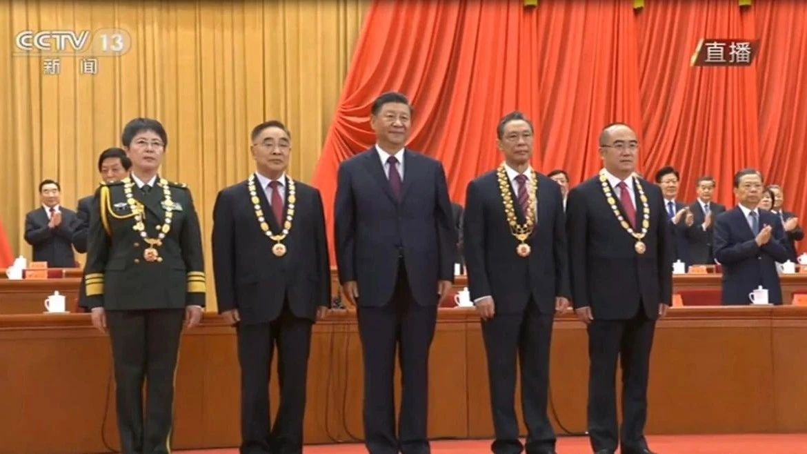 人民至上——以国之名，致敬抗疫英雄! 