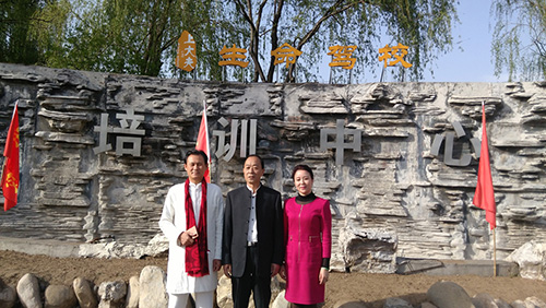 “中国手疗第一人”季秦安到访大健康生命驾校